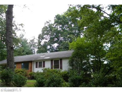 931 Wood St, Statesville, NC 28677 - photo 2