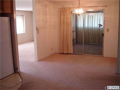 Dining area off family style kitchen