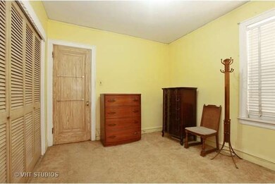 6423 N Fairfield Ave, Chicago, IL 60645 - photo 7