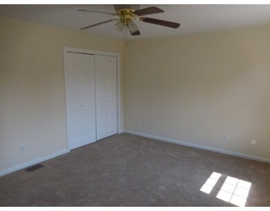 60 Switzer Ave, Springfield, MA 01109 - photo 7