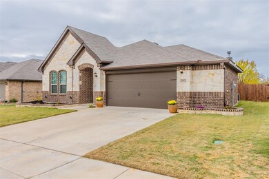 2552 Doe Run, Hudson Oaks, TX 76087 - photo 2