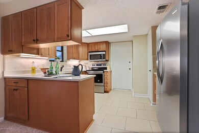 4861 Lofty Pines Cir W, Jacksonville, FL 32210 - photo 5