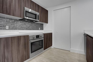 Aria on the Bay unit 4510, Miami, FL 33132 - photo 5