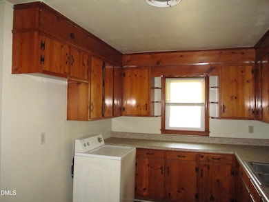 424 Halifax St, Warrenton, NC 27589 - photo 7