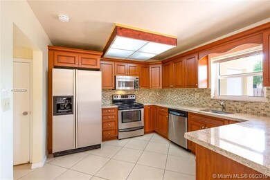 Full Kitchen view