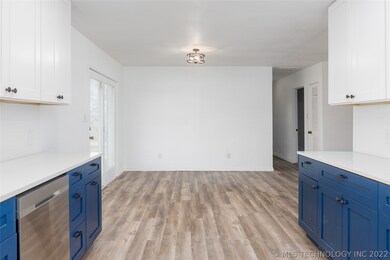 Kitchen / Dining