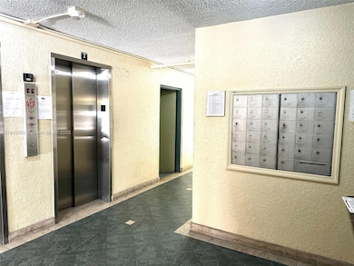 6911 SW 147th Ave unit 3C, Miami, FL 33193 - photo 4