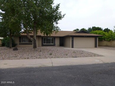 Great location w/pool