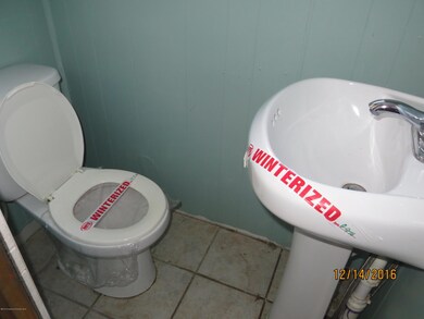 36 Walnut St, Kingston, PA 18704 - photo 6