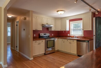 29 Longview Dr, Florence, MA 01062 - photo 7