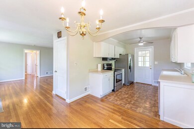 3112 Groveton St, Alexandria, VA 22306 - photo 4