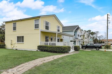 2-web-or-mls-Pine Pl-002