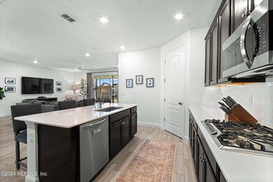 2672 Alexia Cir-9