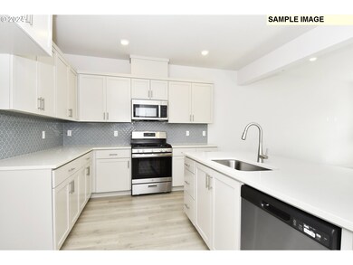 16887 SW Beemer Ln, Tigard, OR 97224 - photo 6