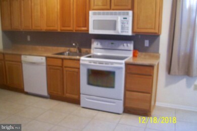 7422 Hawkins Dr, Hanover, MD 21076 - photo 2