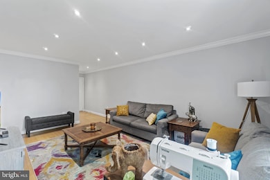 2304 Greenery Ln unit 30215, Silver Spring, MD 20906 - photo 3