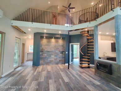 292 Vineyard Ln, Falls, PA 18615 - photo 4