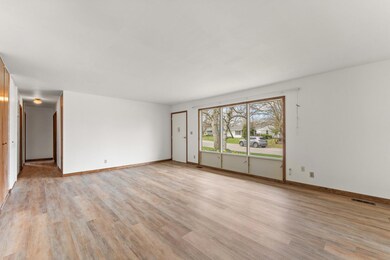 204 W 15th St, La Porte, IN 46350 - photo 5