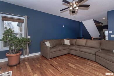1601 W 68th St, Davenport, IA 52806 - photo 3