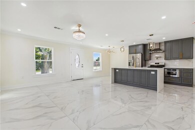 Love the Cabinets. Under Cabinet Microwave, Gas Ra