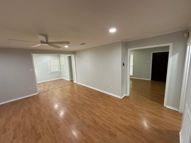 835 Wycliffe Dr, Houston, TX 77079 - photo 5