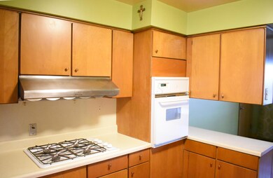 3143 S Stephen Dr, Columbus, OH 43204 - photo 6