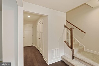 8035 Spring Arbor Dr, Laurel, MD 20707 - photo 4