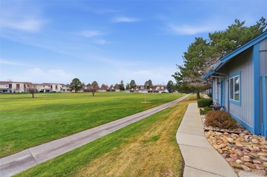 2447 S Victor St unit B, Aurora, CO 80014 - photo 3