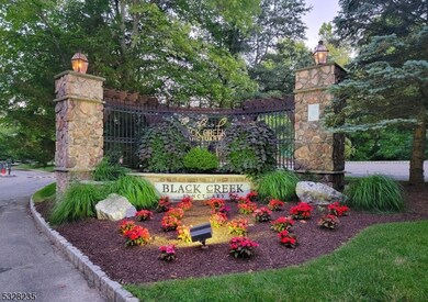 3-11 Pine Crescent unit 11, Vernon, NJ 07462 - photo 2