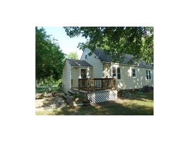 Flagstone patio in addition to deck!