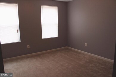 1206 W Lafayette Ave unit 11, Baltimore, MD 21217 - photo 3
