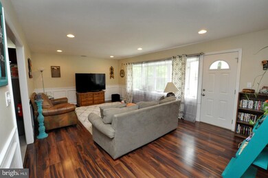 75 Southampton Dr, Willingboro, NJ 08046 - photo 3