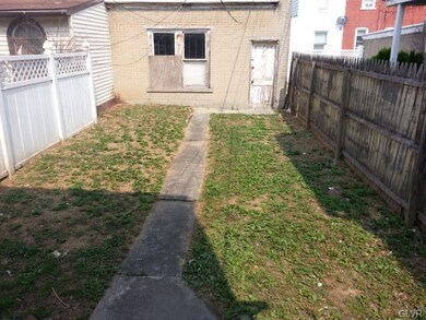 1233 W Turner St, Allentown, PA 18102 - photo 4