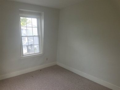 25 Portland Ave unit 8, Dover, NH 03820 - photo 5