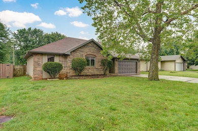 1436 W Whiteside St-2