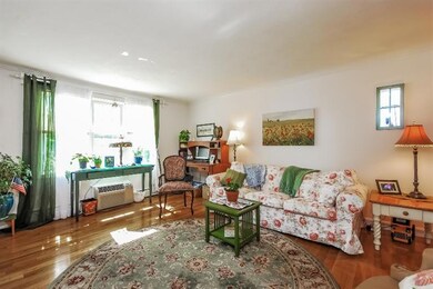 536 Main St unit 5, Falmouth, MA 02540 - photo 4