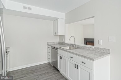 811 Gregorys Way, Voorhees, NJ 08043 - photo 6