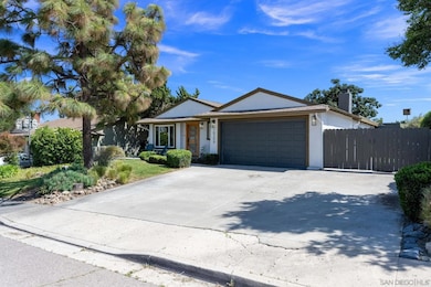 10209 Maple Tree Rd, Santee, CA 92071 - photo 5