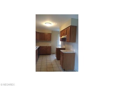 1821 E 298th St, Wickliffe, OH 44092 - photo 7