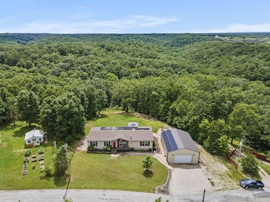 370 Jacobs Ridge Rd, Reeds Spring, MO 65737 - photo 2