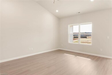 3422 Robindale Dr, Winston-Salem, NC 27107 - photo 7