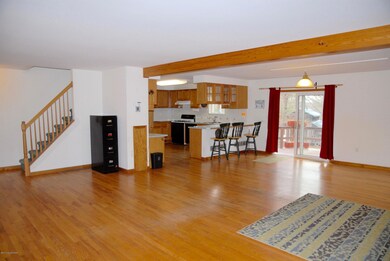 138 Overlook Dr, Cresco, PA 18326 - photo 5