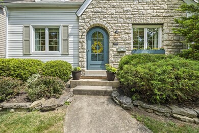 276 Acton Rd, Columbus, OH 43214 - photo 2