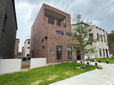 210 Veracruz Dr unit 108, Laredo, TX 78045 - photo 2