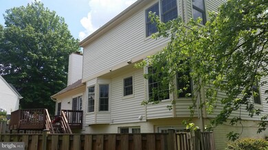 13204 Ben Nevis Ct, Herndon, VA 20171 - photo 4