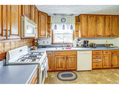 Another kitchen view.  Notice Kraftmaid cabinets, 
