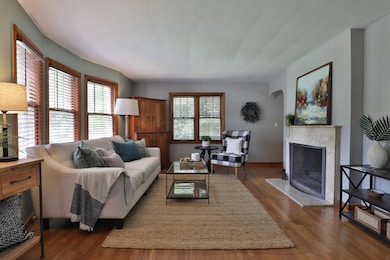 270-E-Schreyer-Staged-04