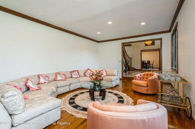 05_10TaylorRun_10001_LivingRoom_HiRes