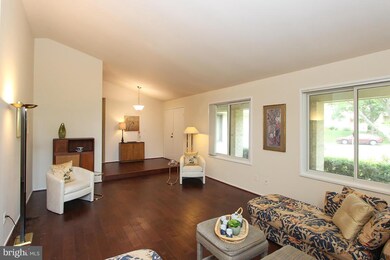 9541 Ash Hollow Place, Montgomery Village, MD 20886 - photo 6