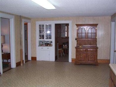 58 Pleasant St, Rockland, MA 02370 - photo 5